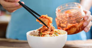 Saya 30 Hari Hanya Makan Hasil Fermentasi: Dari Kimchi sampai Kefir, Dampaknya ke Usus Luar Biasa, Tapi Kehidupan Sosial Saya Hancur.